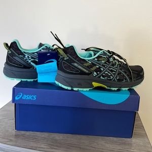 Brand new with Tags!  ASICS  Gel-venture!